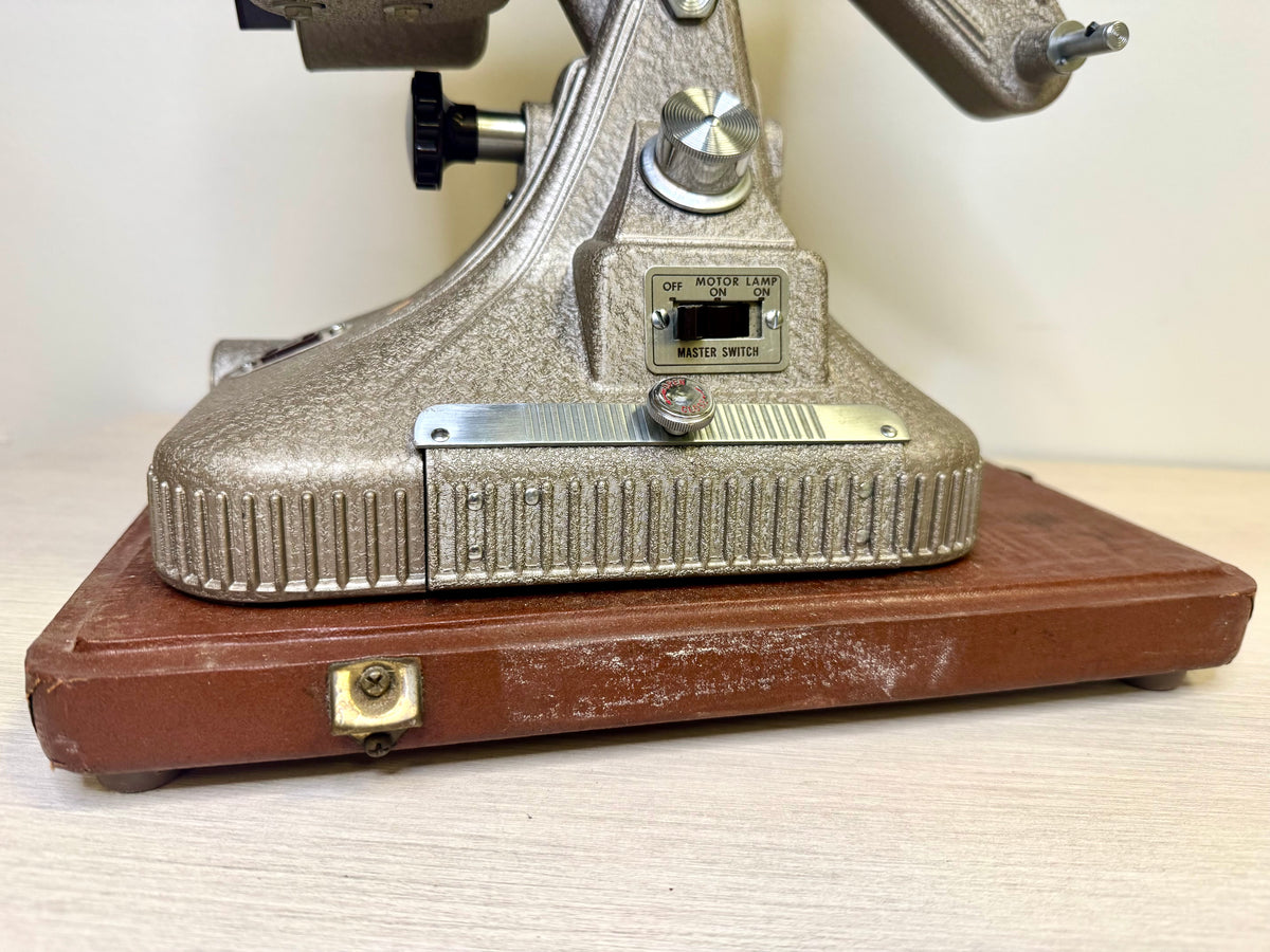 Proyector de películas de 8mm Keystone Regal K-109 de los años 40-50