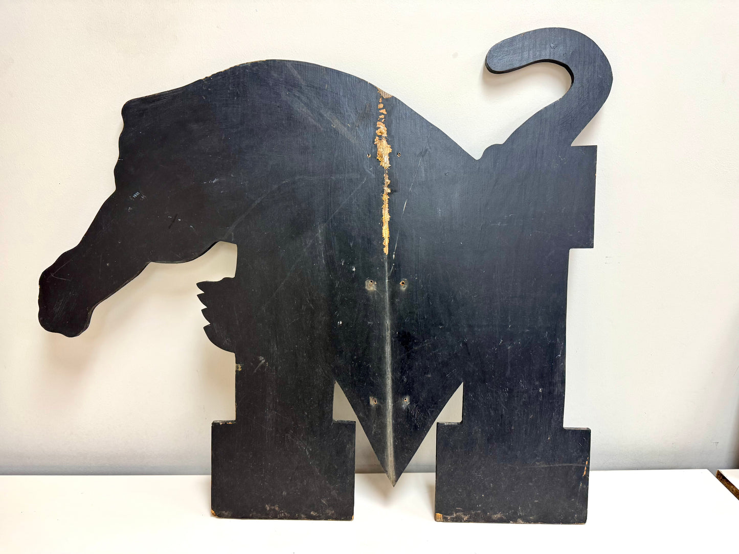 Wooden Memphis Tigers Yard Sign