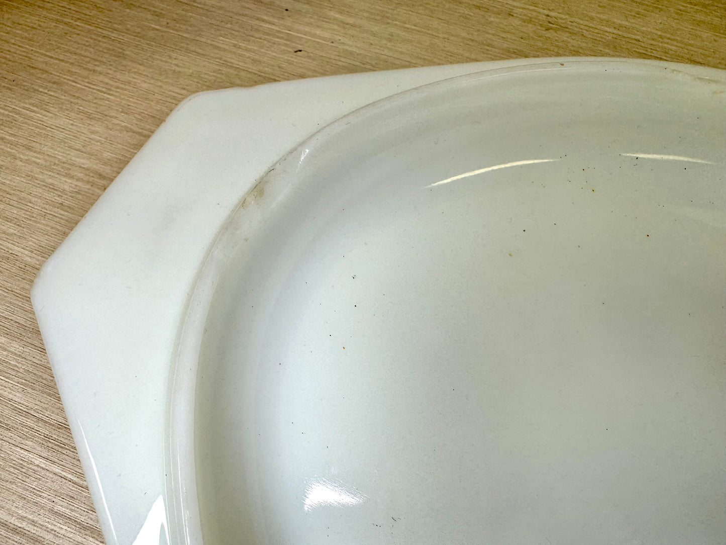 1970s Butterfly Gold Pyrex Covered Dish #045