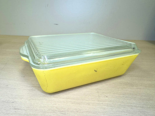 1950s Pyrex Yellow Milk Glass Refrigerator Dish #503C