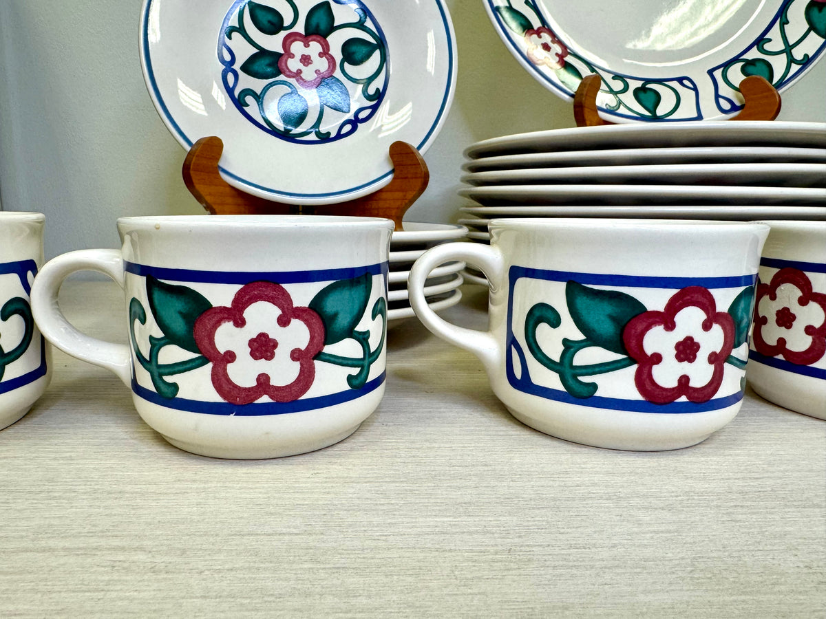Juego de plato y taza Arbor Vine de Pfaltzgraff