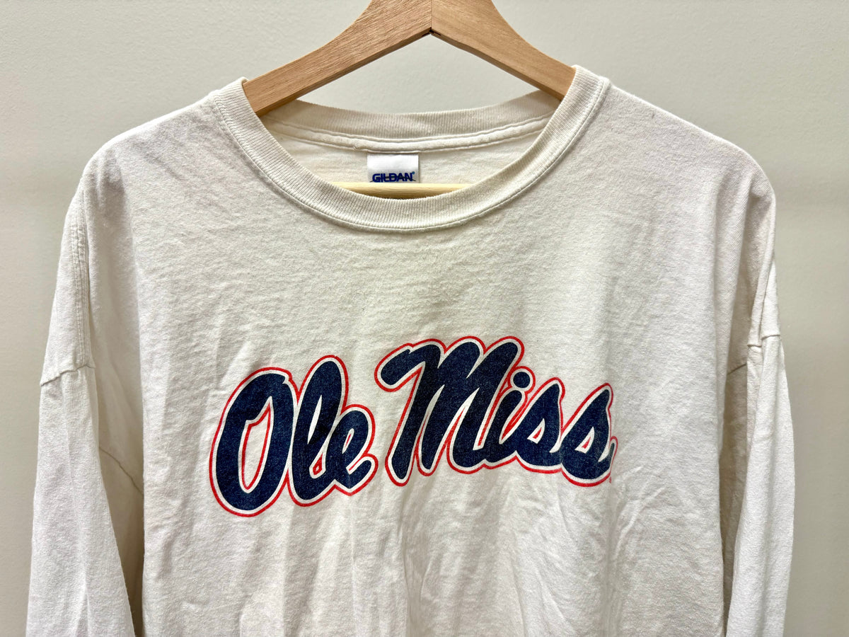 Camiseta de manga larga blanca de Ole Miss
