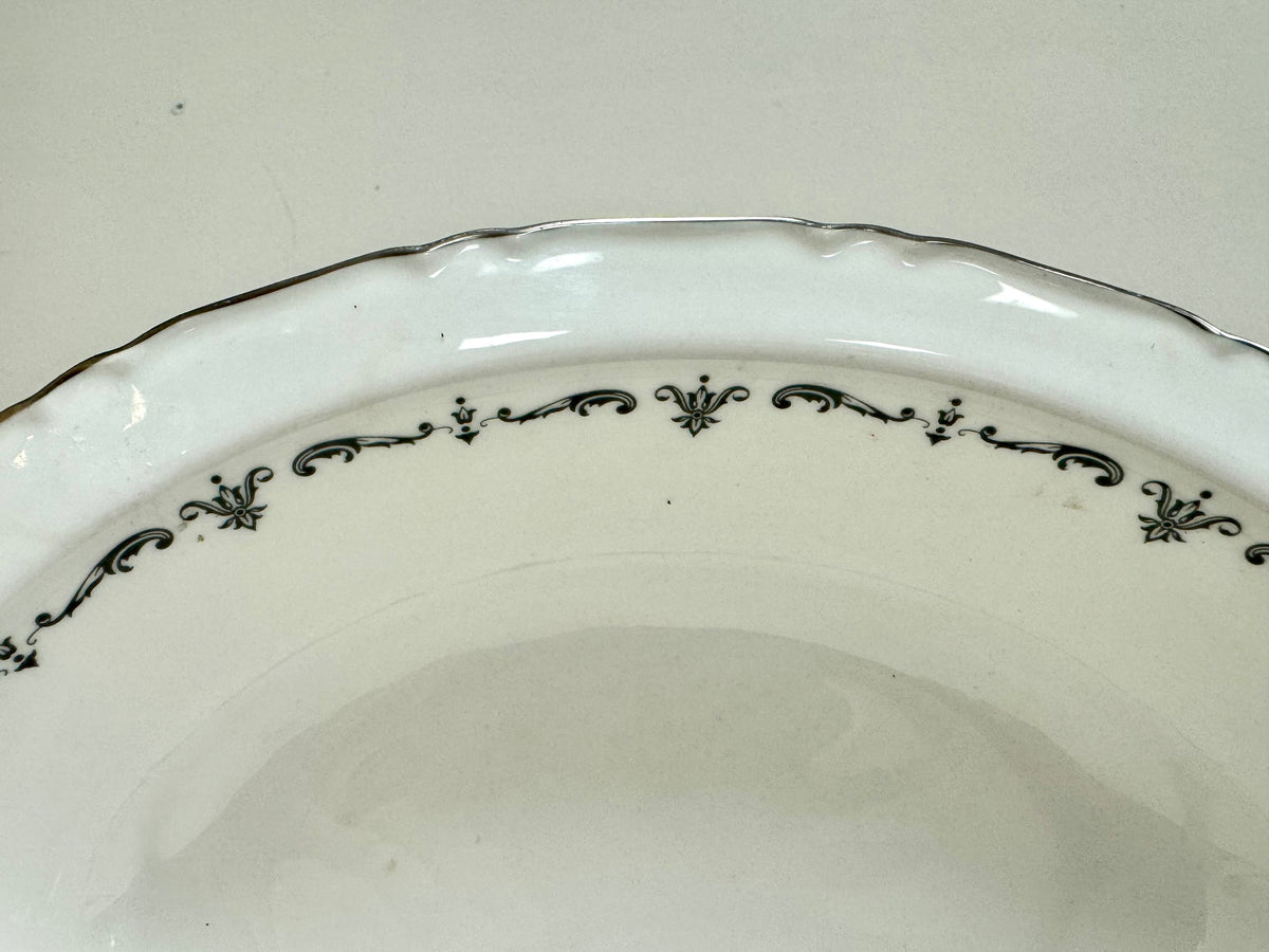 Bol ovalado Royal Worcester Silver Chantilly de 1963