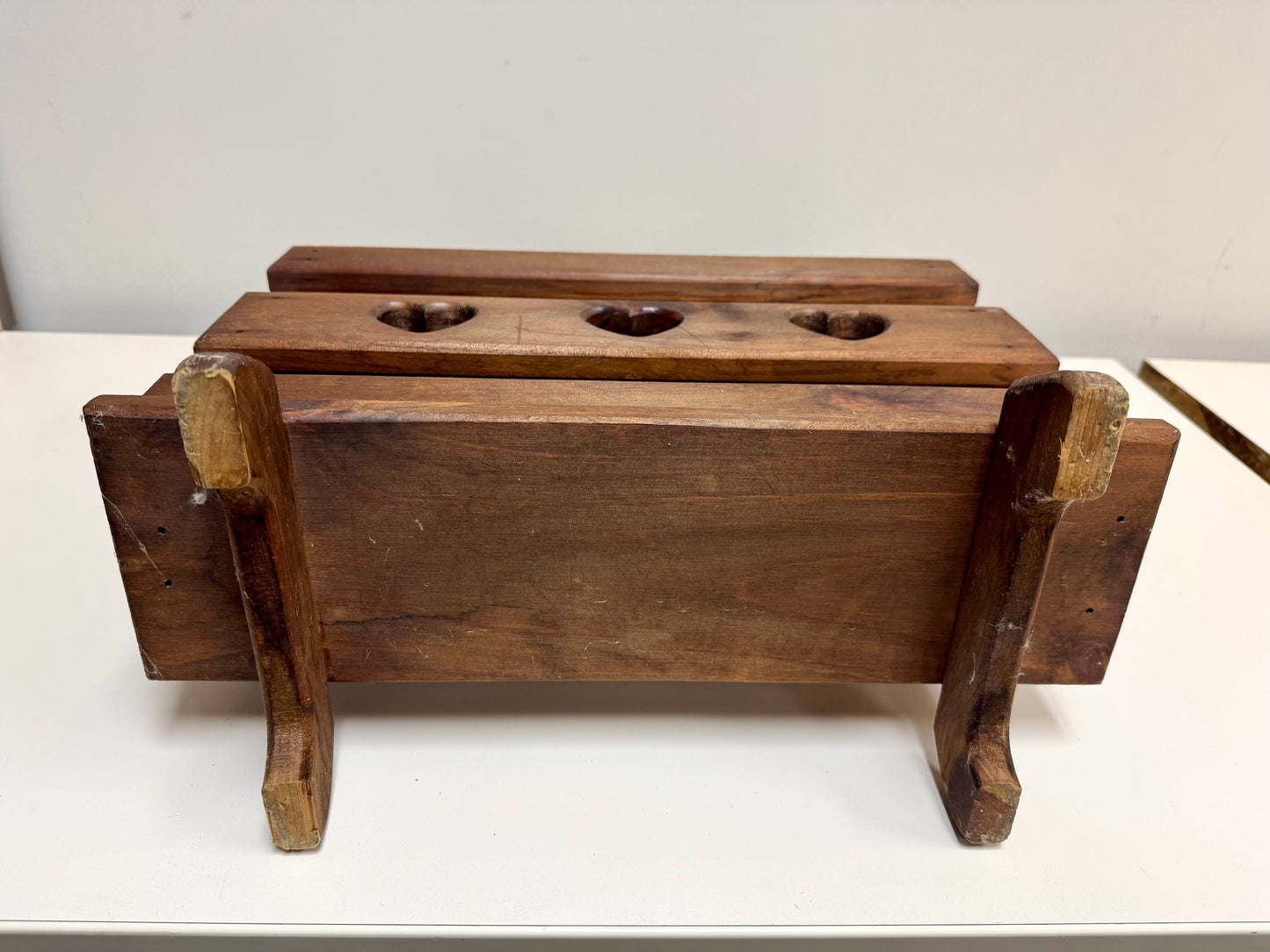 Wooden Heart Magazine Rack