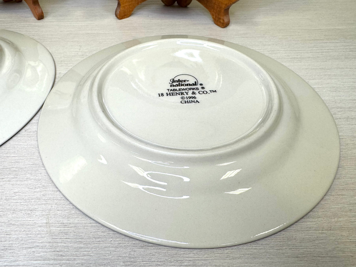 Henry & Co. 1996 Farm Animal Plate Set