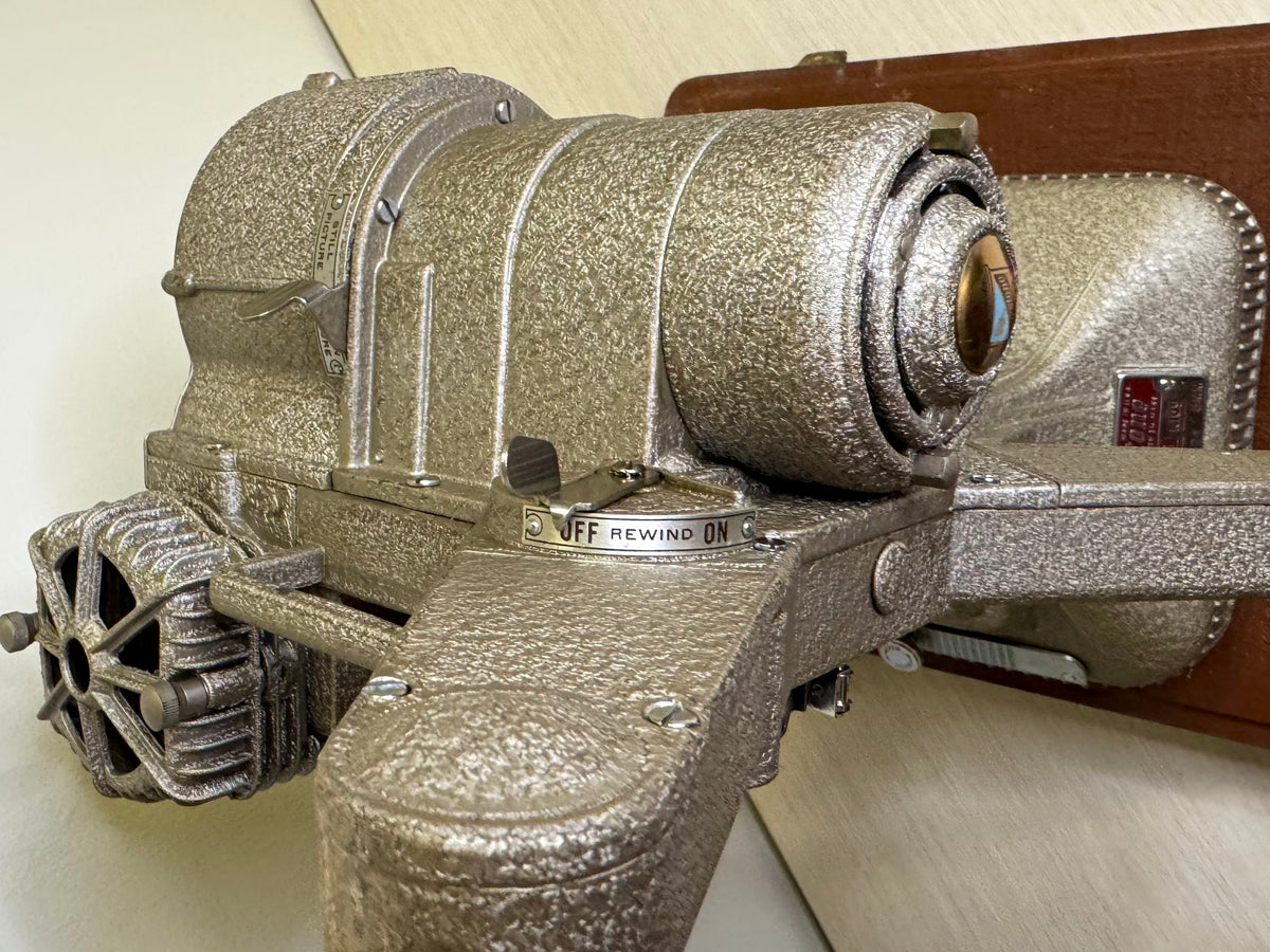 Proyector de películas de 8mm Keystone Regal K-109 de los años 40-50