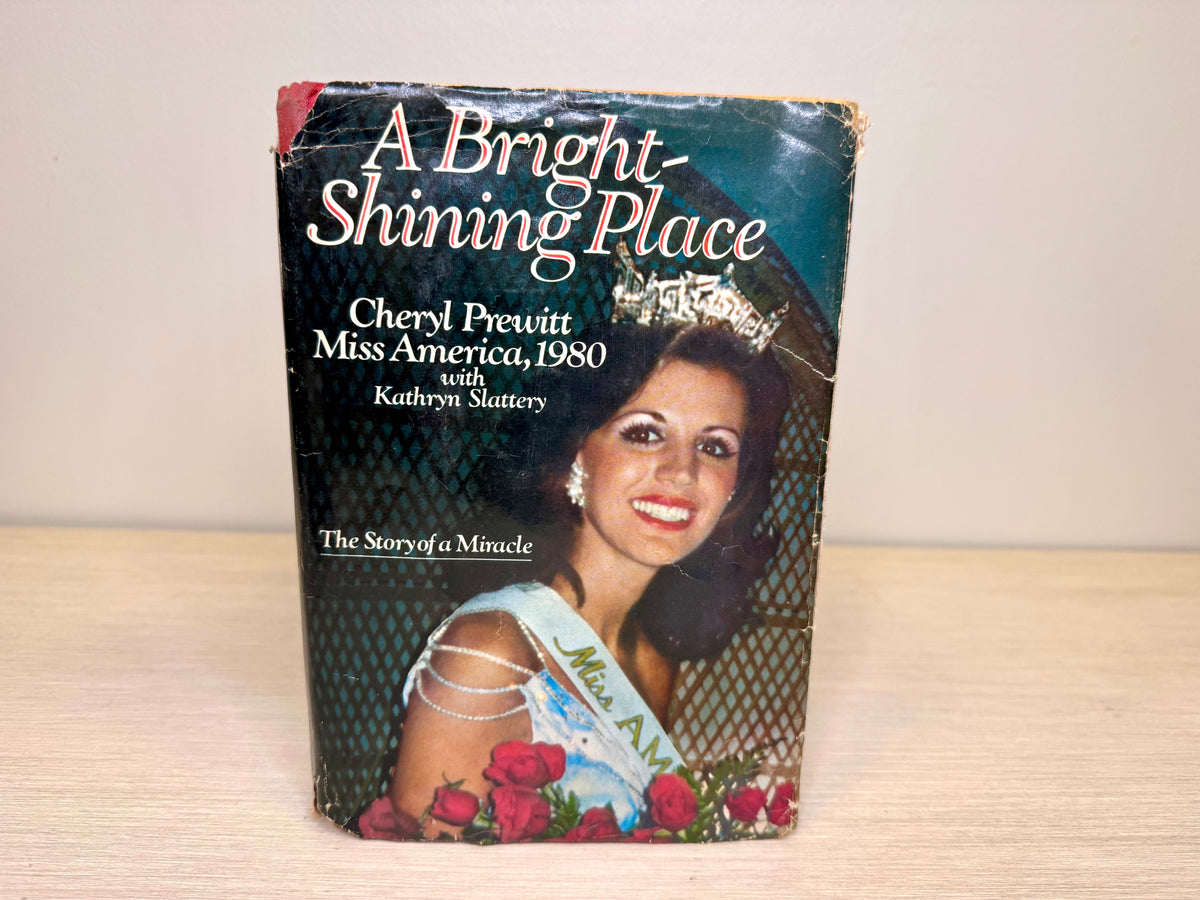 Un lugar brillante y resplandeciente por Cheryl Prewitt y Kathryn Slattery