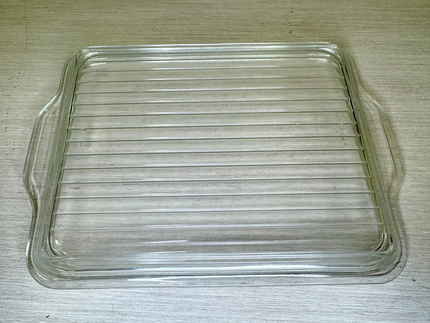 Recipiente para nevera Pyrex de vidrio opalino amarillo de los años 50 n.º 503C