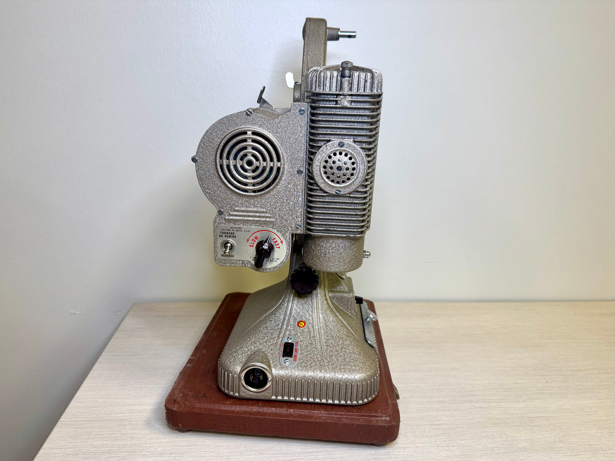 Proyector de películas de 8mm Keystone Regal K-109 de los años 40-50