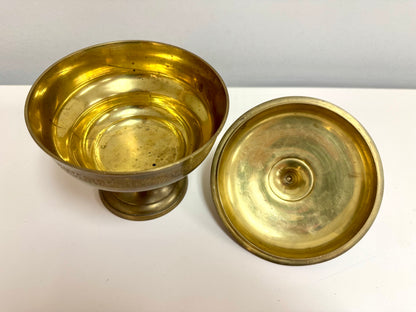 Cuenco de latón con tapa de estilo vintage