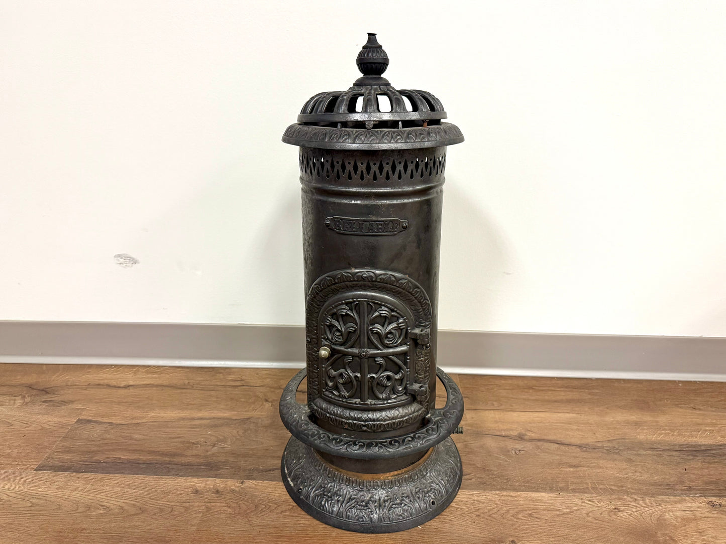 Antique Schneider & Trenkamp Co. Gas Heater