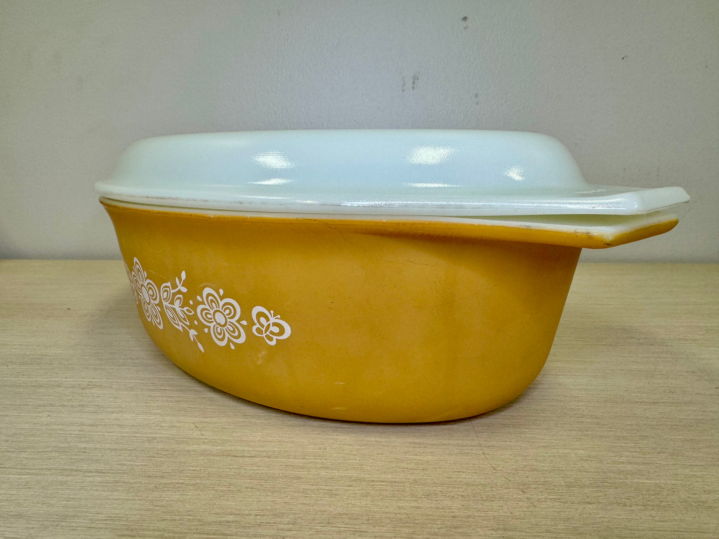 1970s Butterfly Gold Pyrex Covered Dish #045