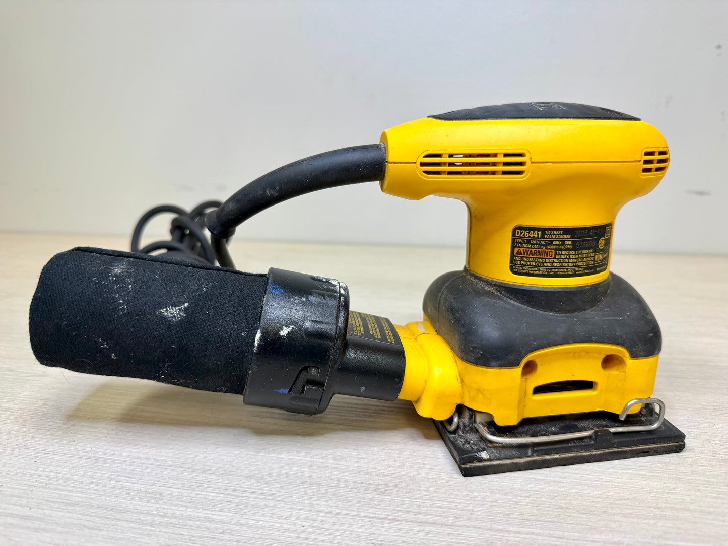 Dewalt D26441 Corded Palm Sander 1/4 Sheet