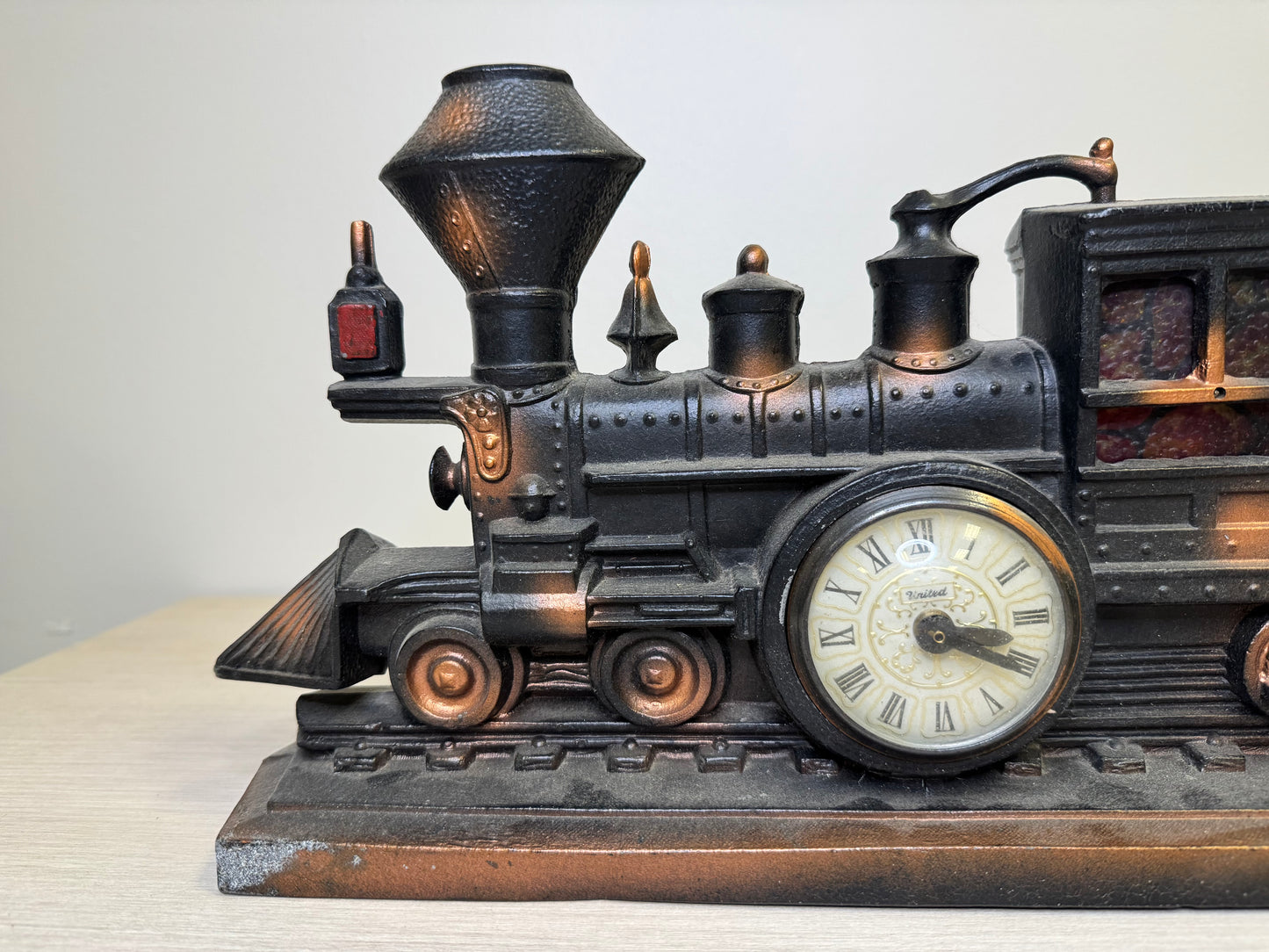 1940s-1960s United Train Clock