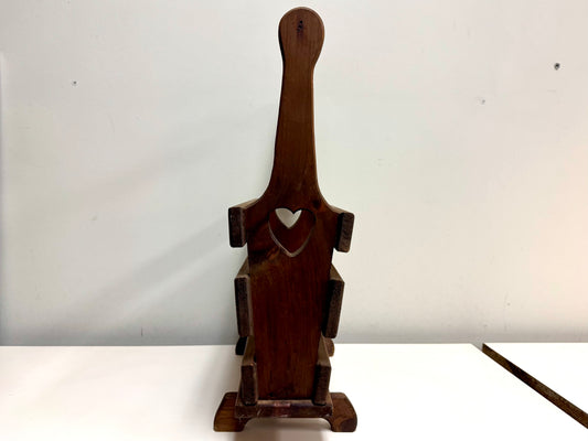 Wooden Heart Magazine Rack