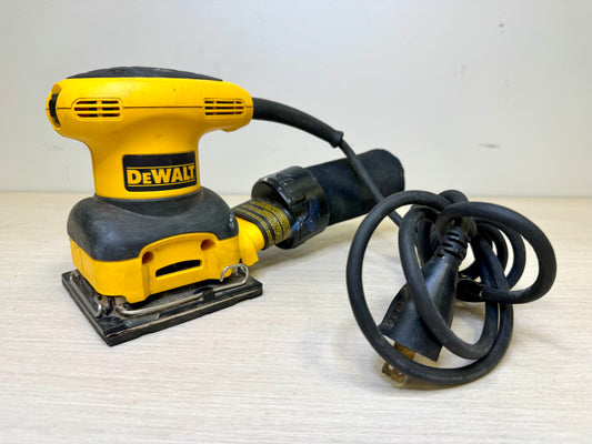 Dewalt D26441 Corded Palm Sander 1/4 Sheet