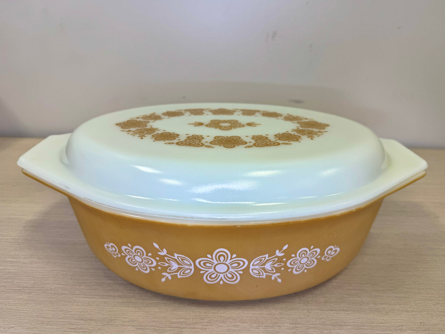 1970s Butterfly Gold Pyrex Covered Dish #045