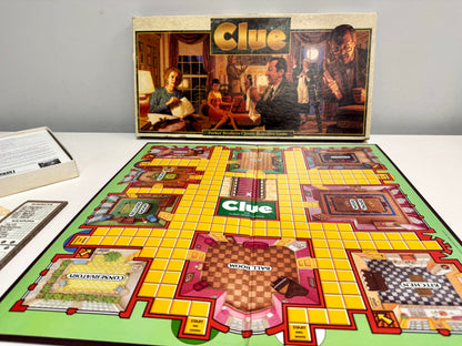 1986 Clue Classic Detective Game