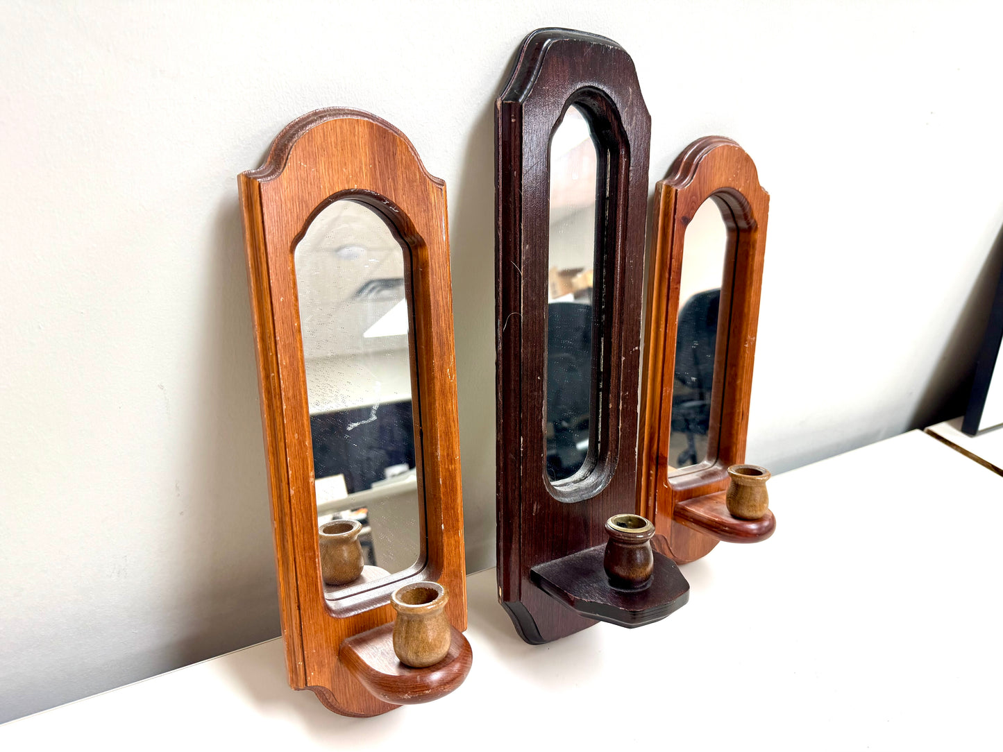 Juego de 3 candelabros de pared con espejo