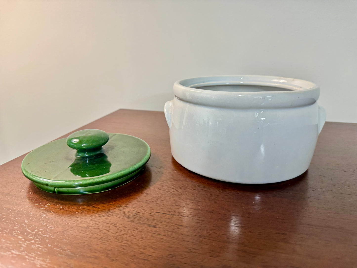 1980 McCoy Pottery "Strawberry County" Casserole Dish