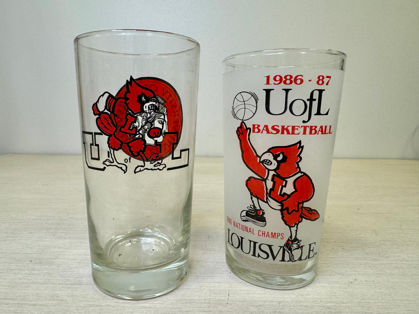 Vasos coleccionables vintage de la Universidad de Louisville