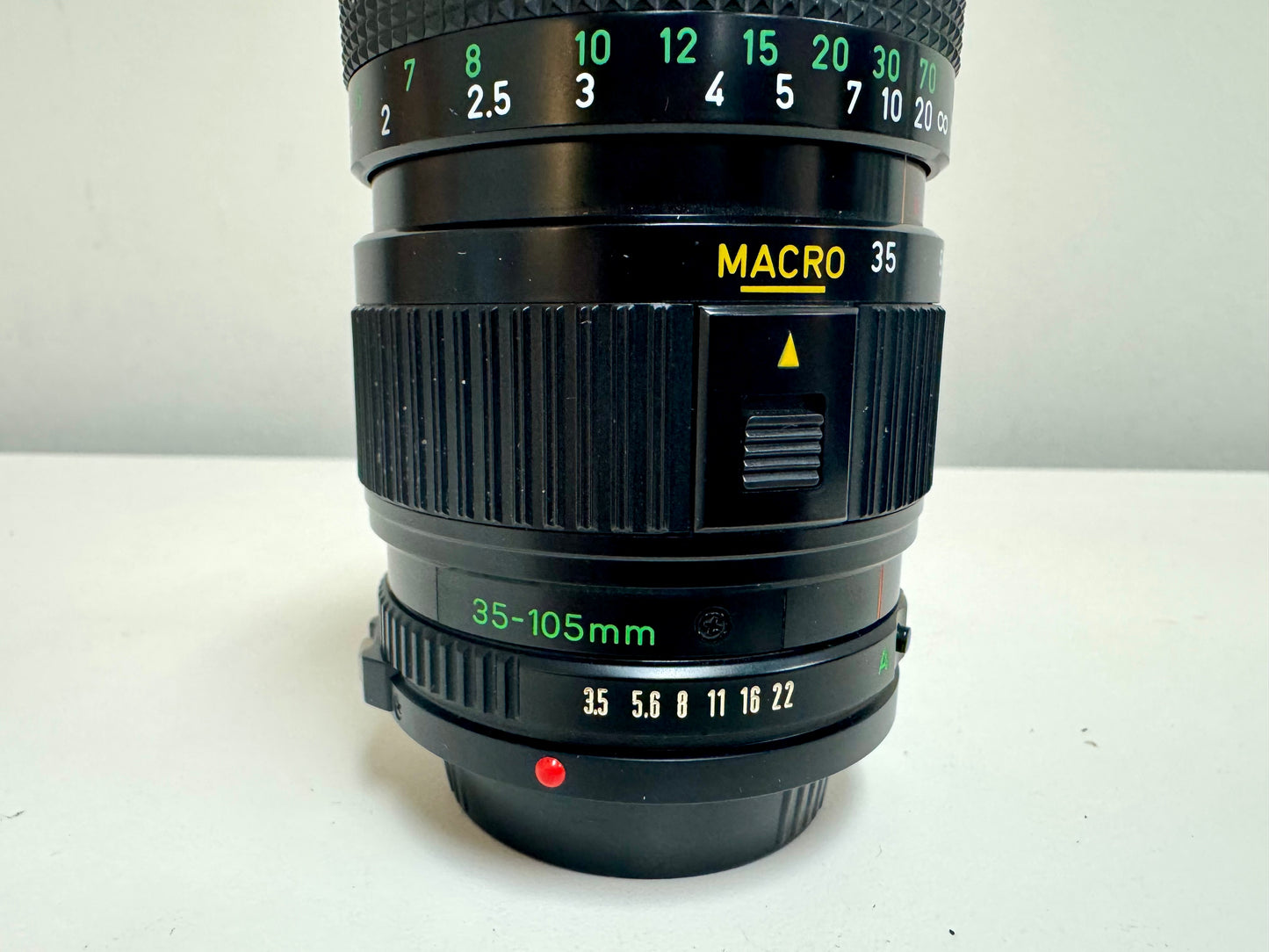 Canon 35-105mm f3.5 FD Camera Lens