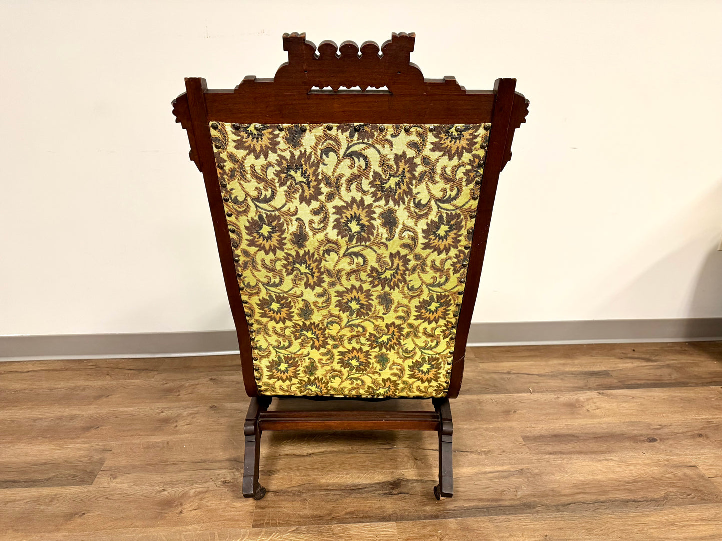 Floral Yellow Victorian Platform Rocking Chair