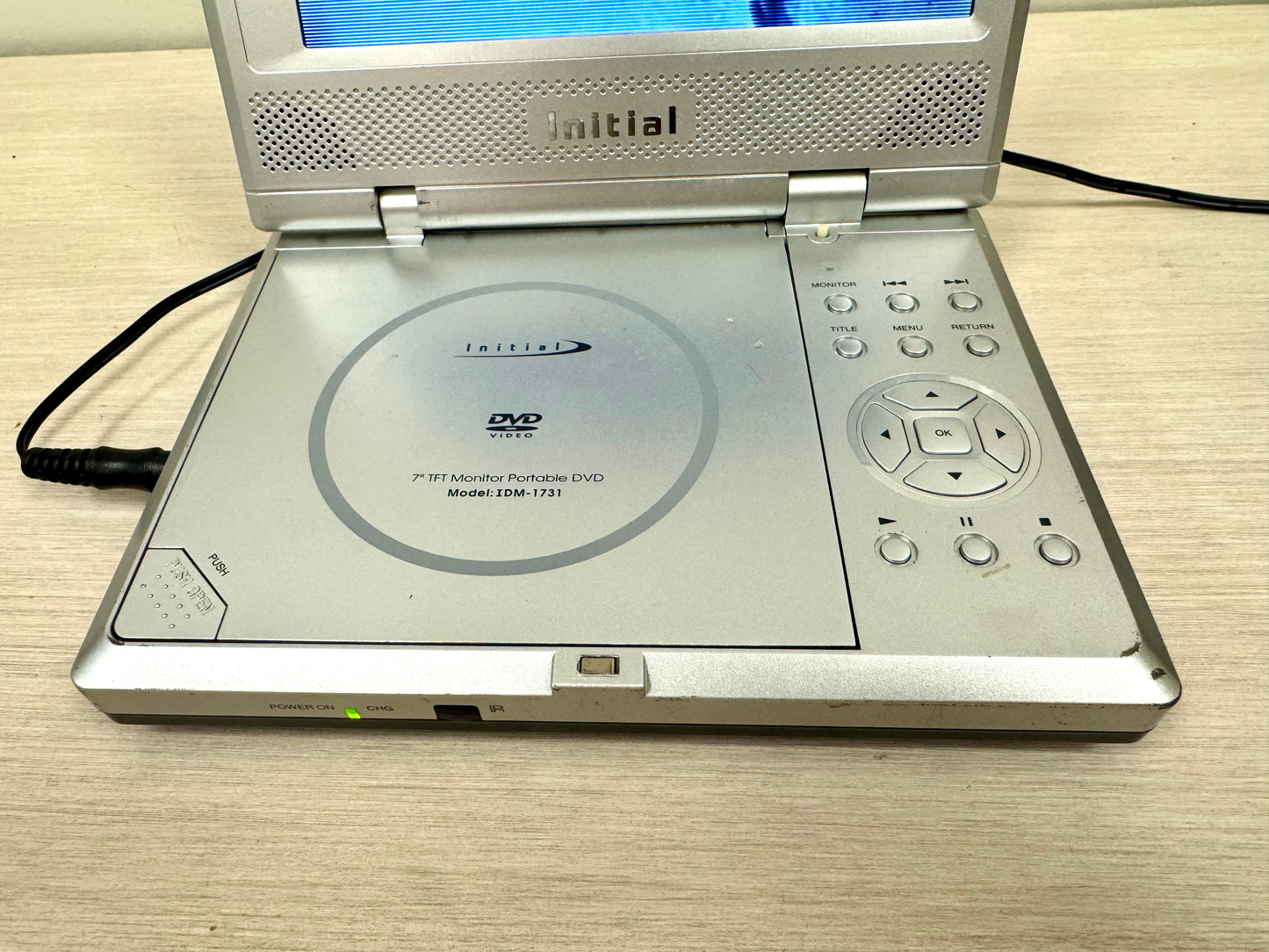 Initial IDM-1731 Portable DVD Player