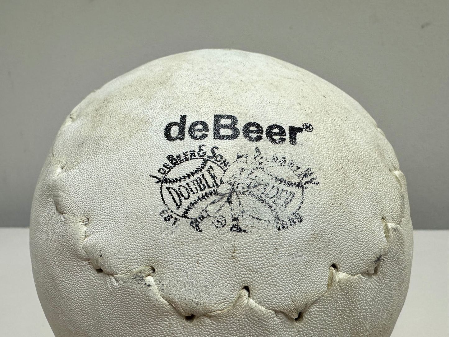 Slowpitch deBeer Softball