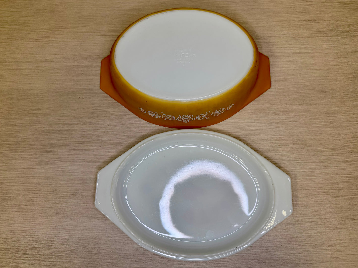 1970s Butterfly Gold Pyrex Covered Dish #045
