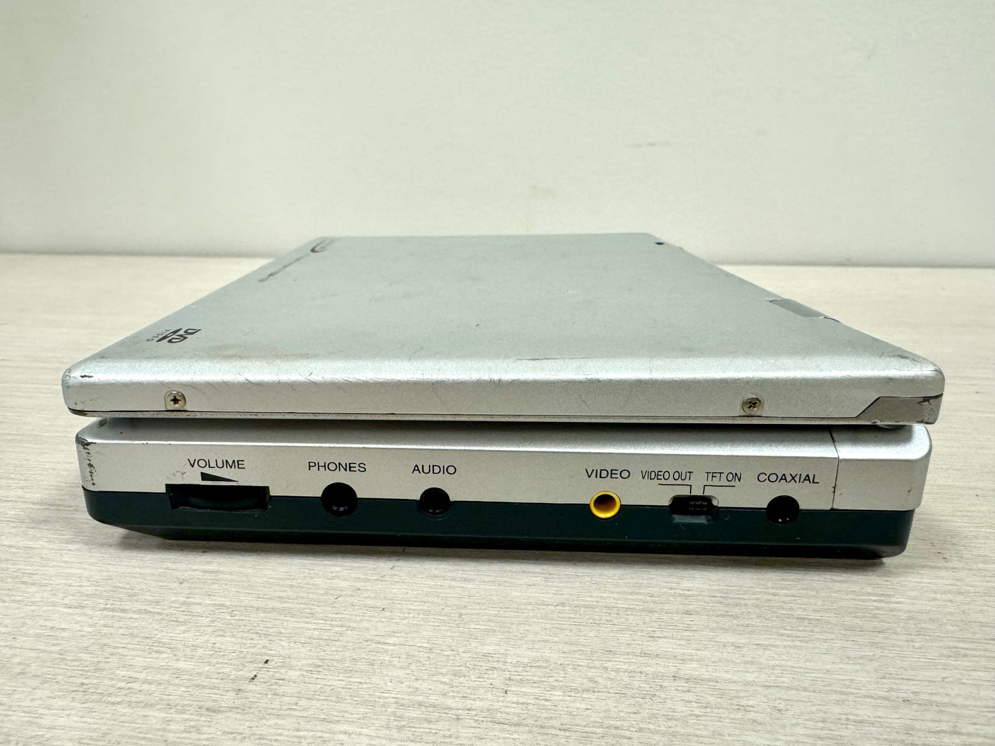Initial IDM-1731 Portable DVD Player
