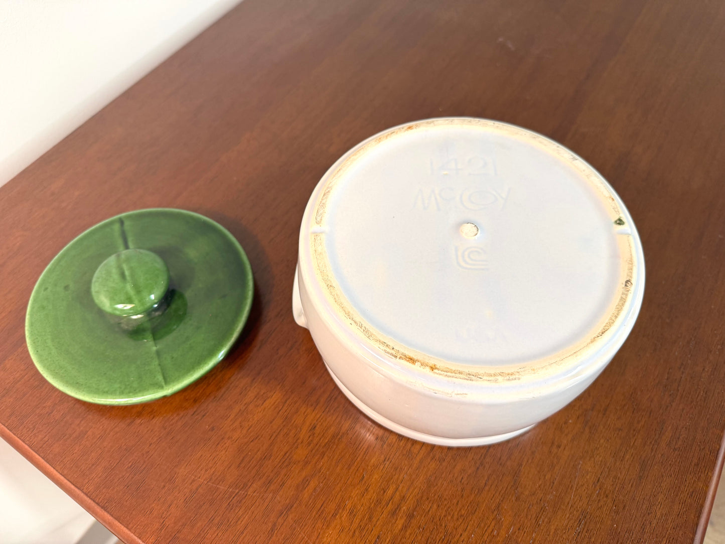 1980 McCoy Pottery "Strawberry County" Casserole Dish