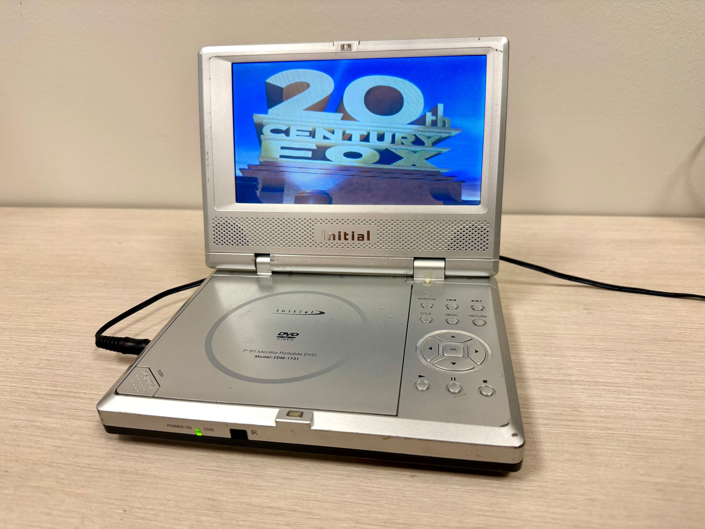 Initial IDM-1731 Portable DVD Player