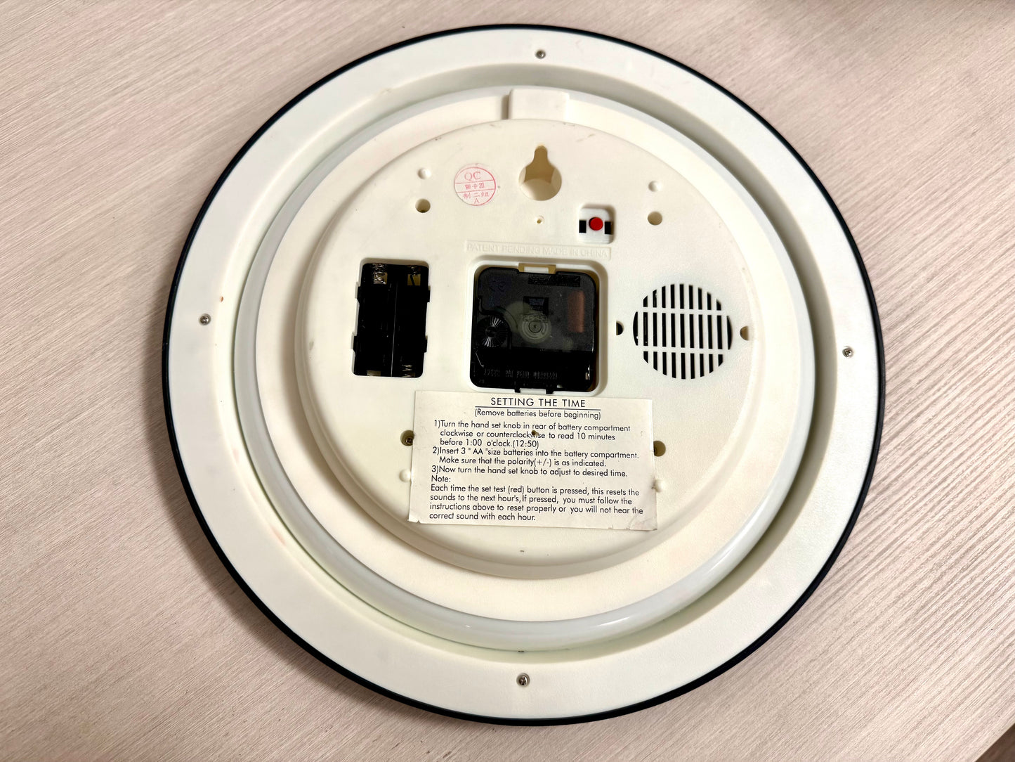 1999 Mark Feldstein 12 Songs of Christmas Clock