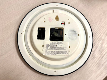 1999 Mark Feldstein 12 Songs of Christmas Clock