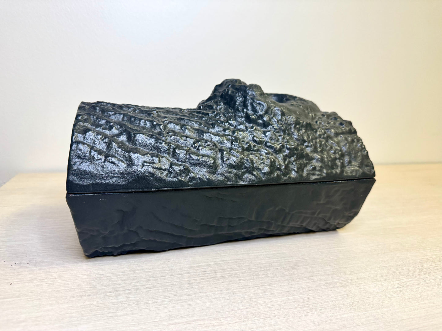 John Wright Co. Cast Iron Log Shaped Stove Steamer