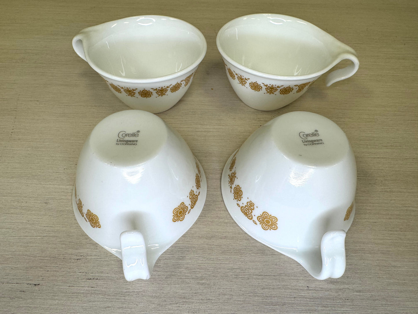 Juego de tazas de gancho Butterfly Gold de Corelle Corning Ware de los años 70