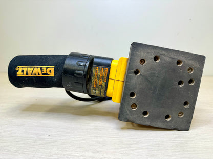 Dewalt D26441 Corded Palm Sander 1/4 Sheet