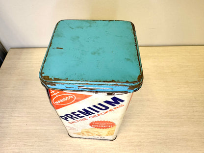 Nabisco 1968 Saltine Cracker Tin
