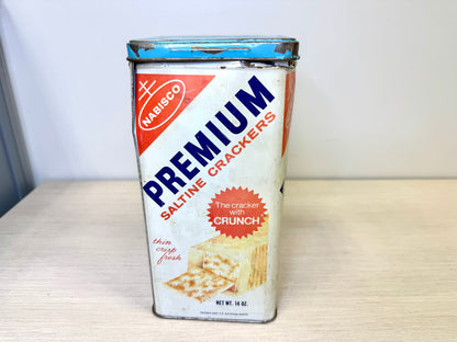 Nabisco 1968 Saltine Cracker Tin