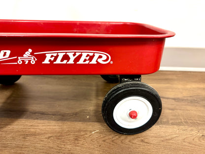 Radio Flyer Little Red Wagon