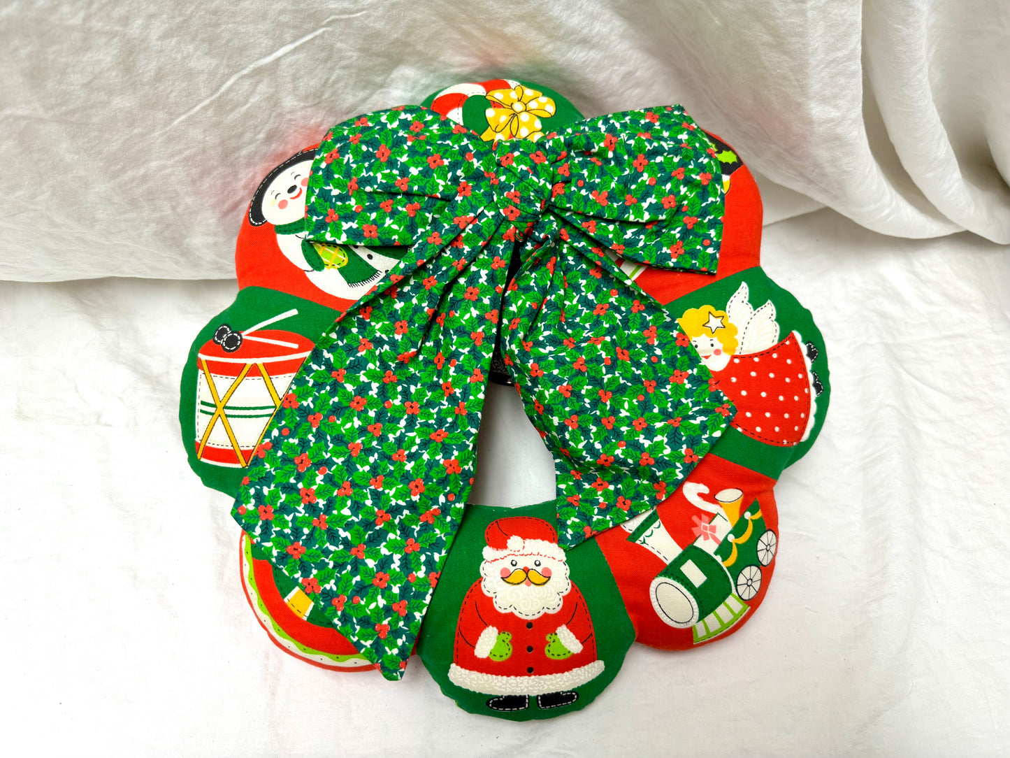 1970s Fabric Christmas Wreath