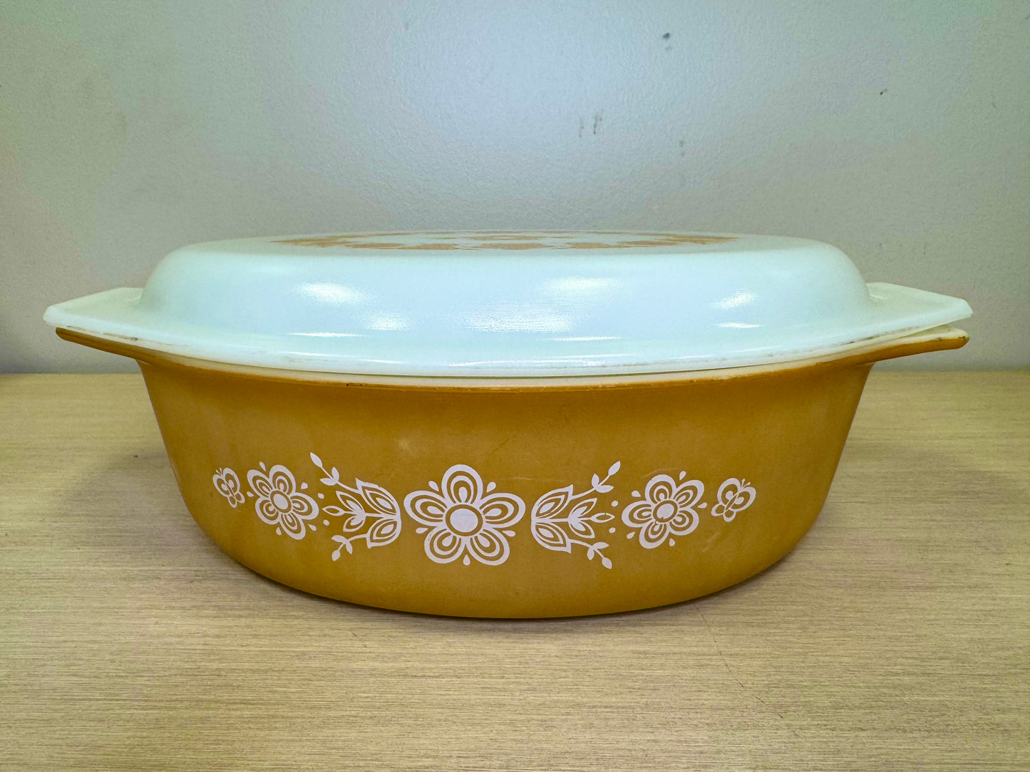 1970s Butterfly Gold Pyrex Covered Dish #045