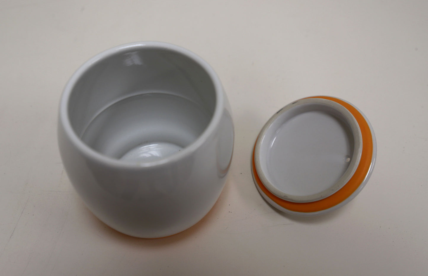 Egg-Tastic Ceramic Microwave Egg Cooker/Poacher