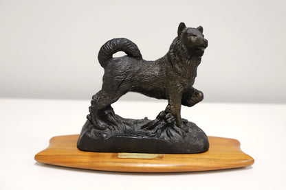 Estatua de husky