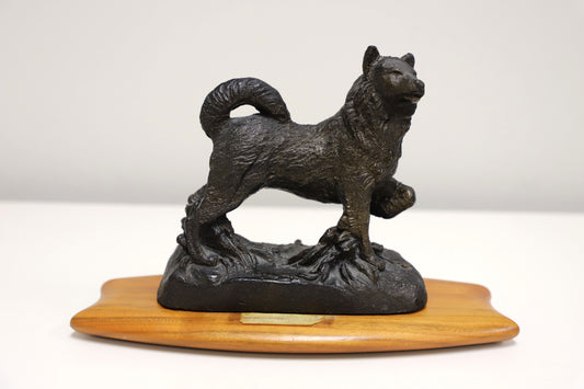 Husky Statue