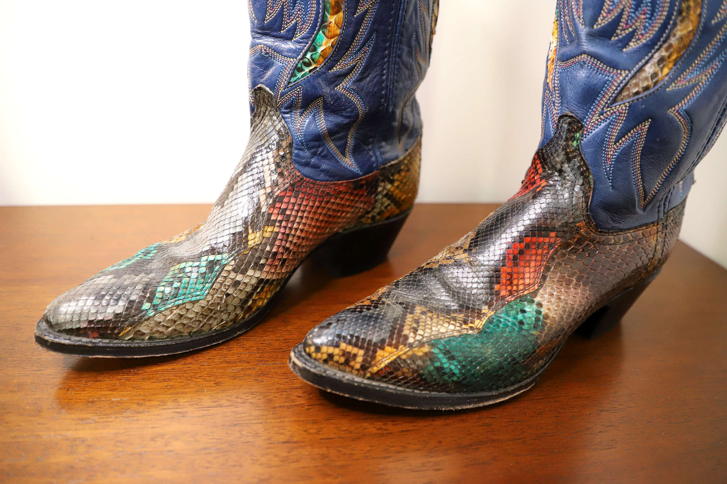 Vintage Dan Post Snakeskin Cowboy  Boots