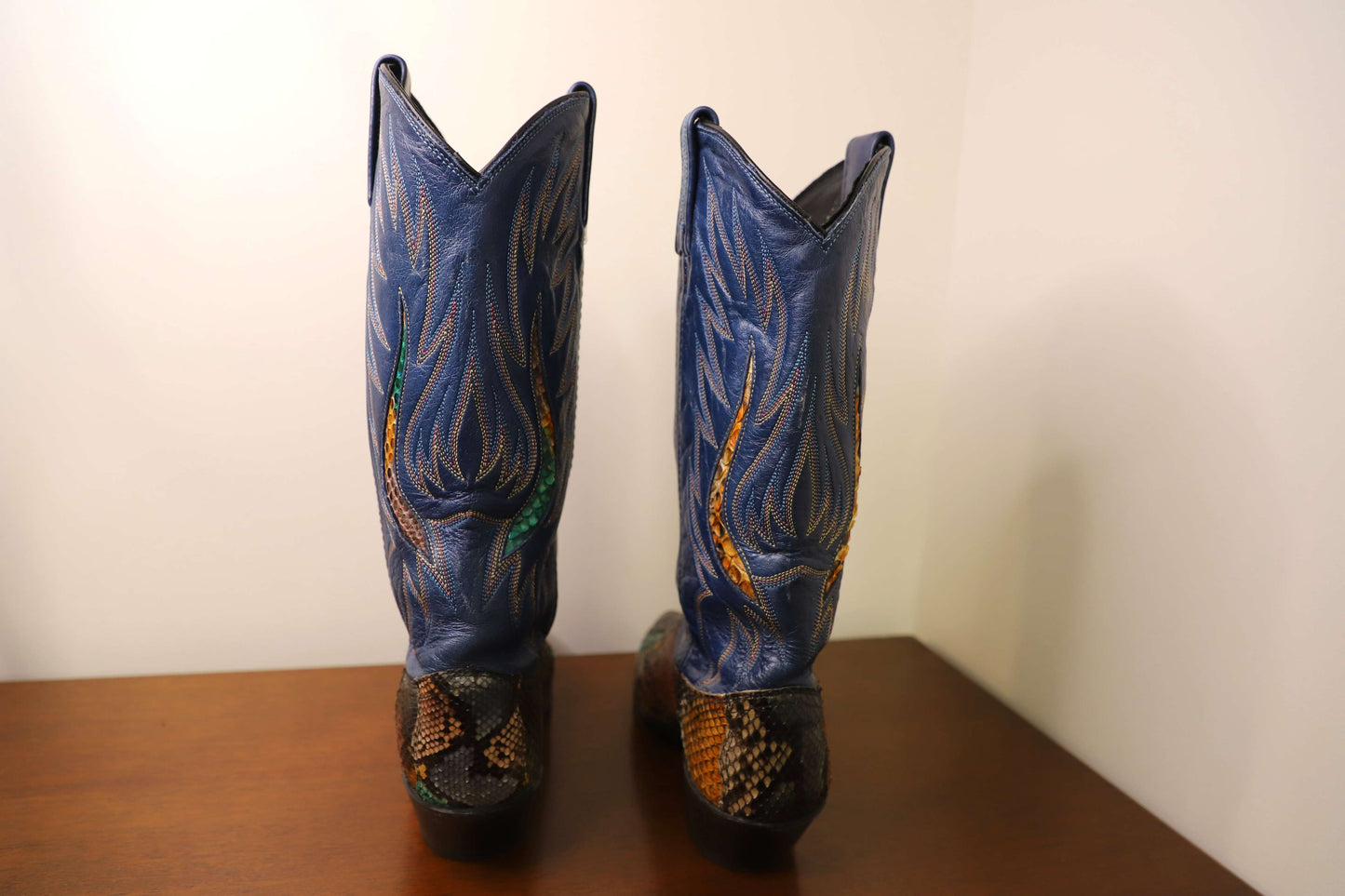 Vintage Dan Post Snakeskin Cowboy  Boots