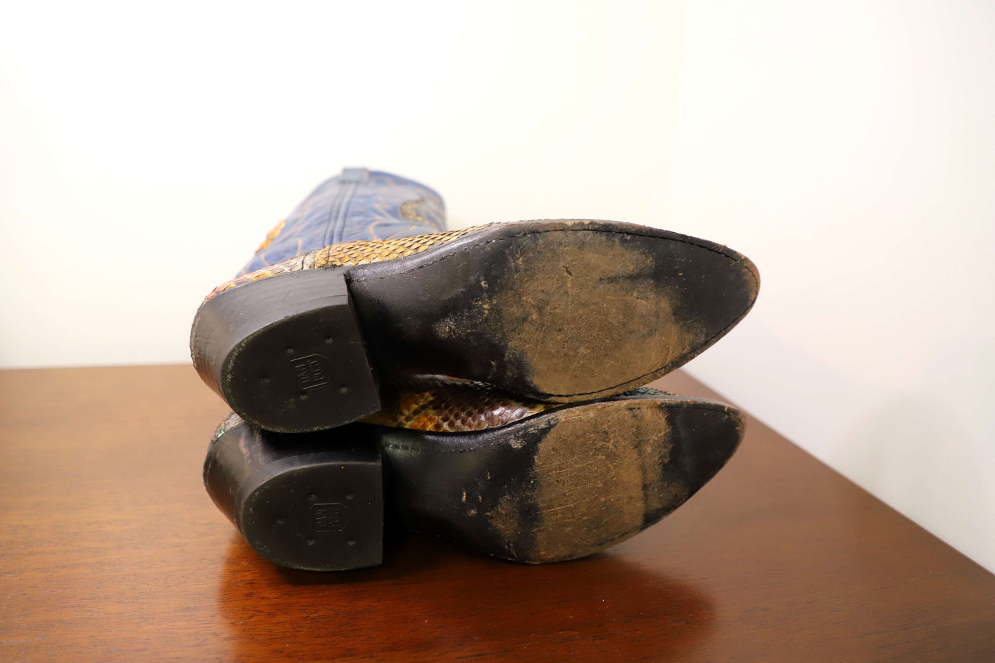 Vintage Dan Post Snakeskin Cowboy  Boots