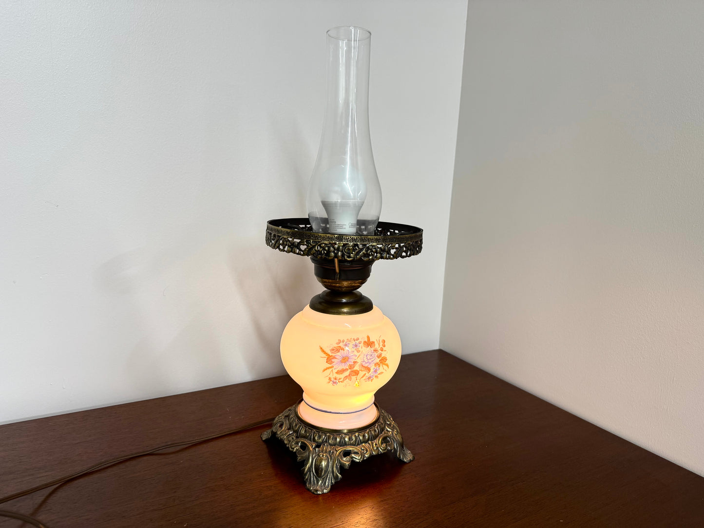 Dual Light Vintage Hurricane Lamp